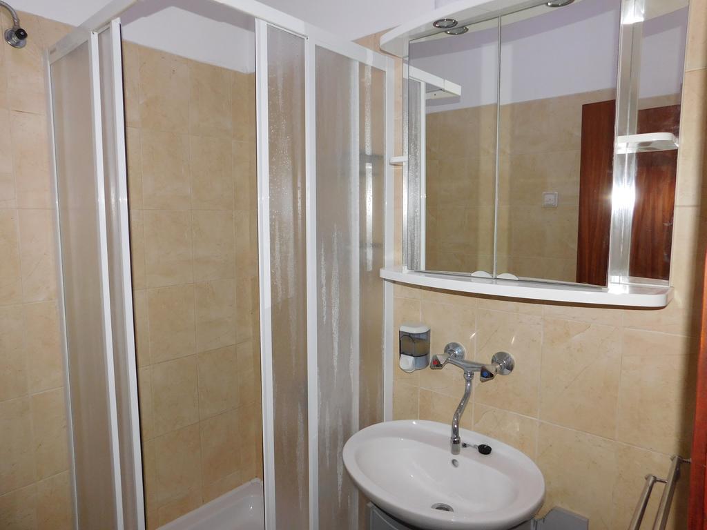 Apartments Leo Janjina Dış mekan fotoğraf