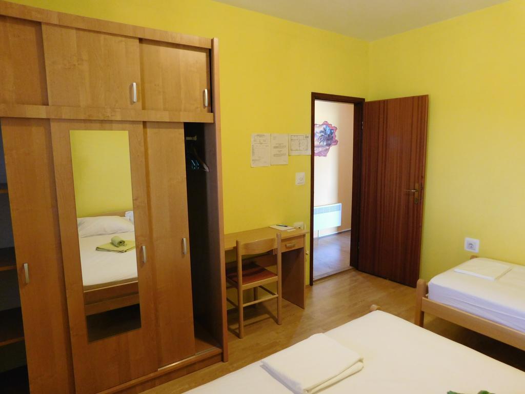 Apartments Leo Janjina Dış mekan fotoğraf