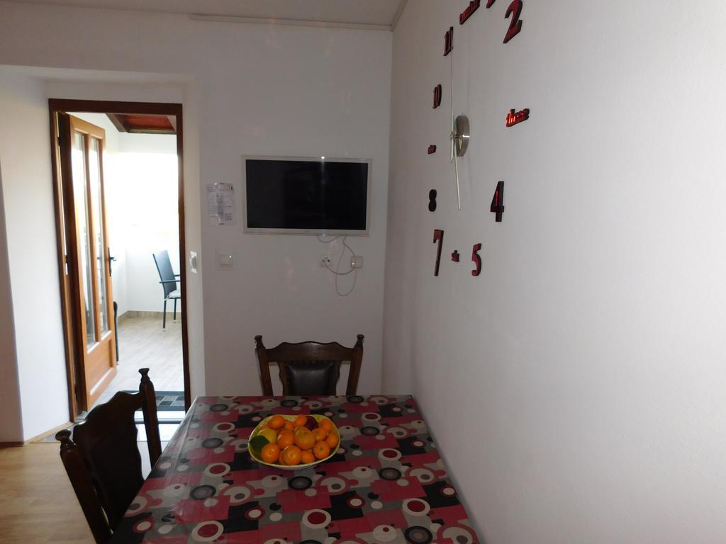 Apartments Leo Janjina Dış mekan fotoğraf