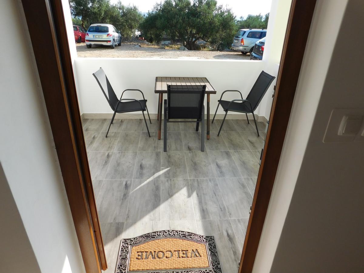 Apartments Leo Janjina Dış mekan fotoğraf
